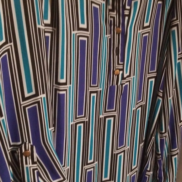 Investments printed blouse size small - Picture 3 of 5